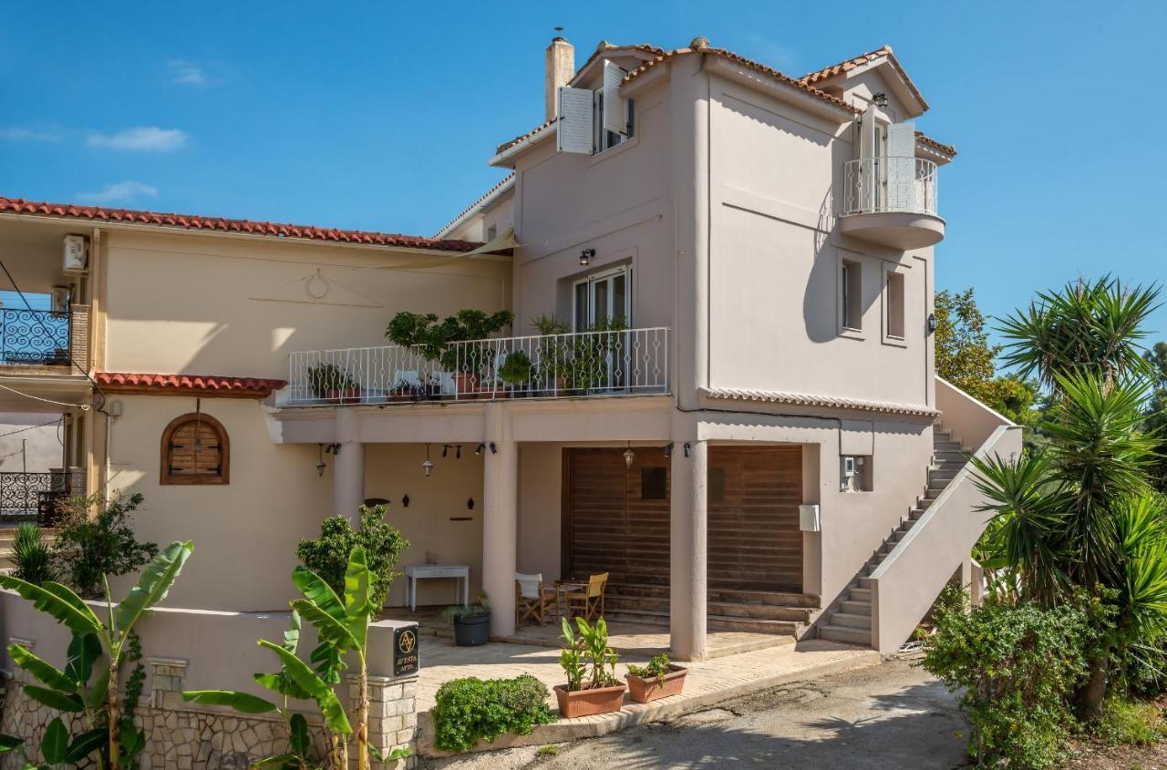 Avesta Apartments - 200M From The Beach Vasilikí Esterno foto